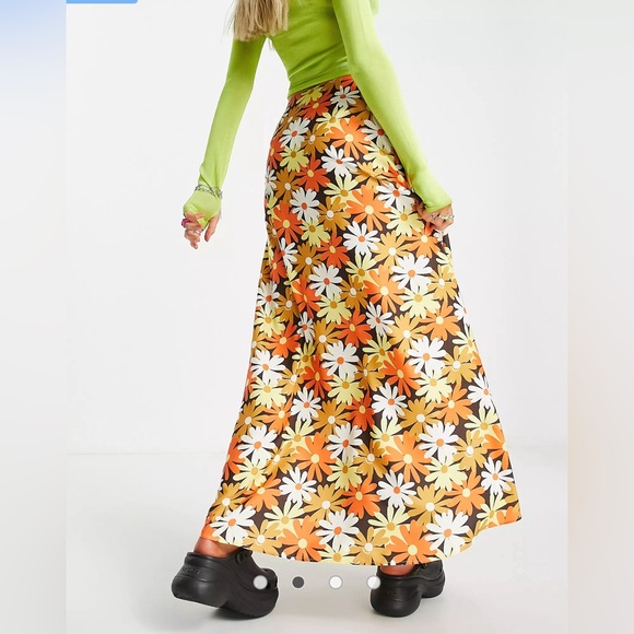 COLLUSION Satin Floral Print Column Maxi Skirt in Multi Color Size 2 EUC - Picture 2 of 9